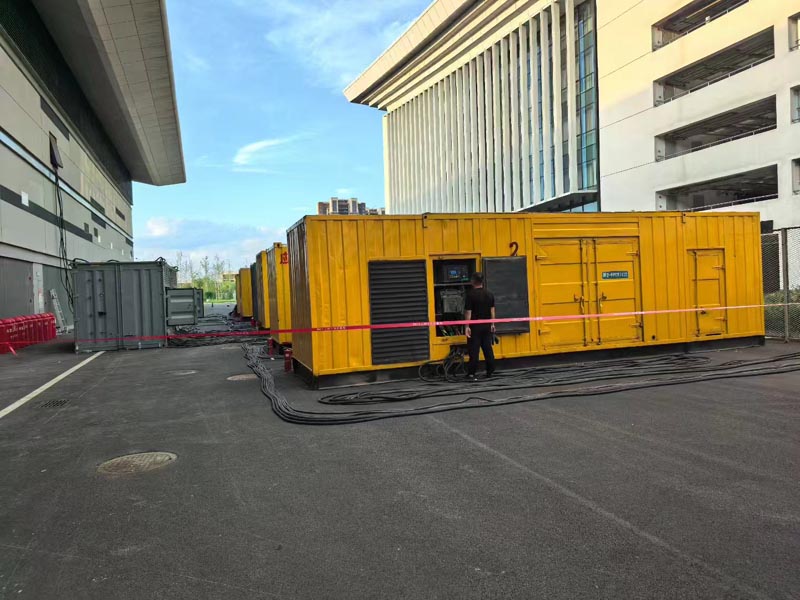 达州柴油发电机冬季保养注意事项？